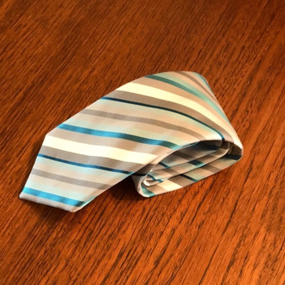 Geoffrey Beene Handmade Diagonal Striped Tie - Picture 5 of 11